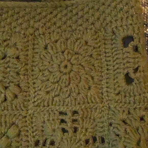 Handmade crochet bamboo handle bag - Picture 3 of 8